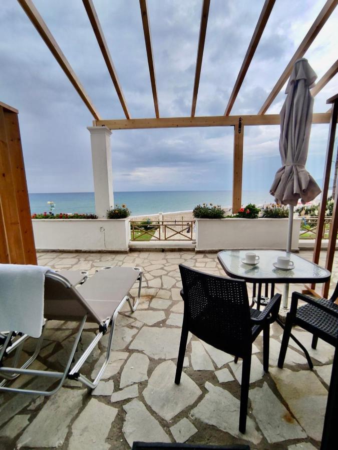 Nereides Apartments Agios Gordios  Exterior photo